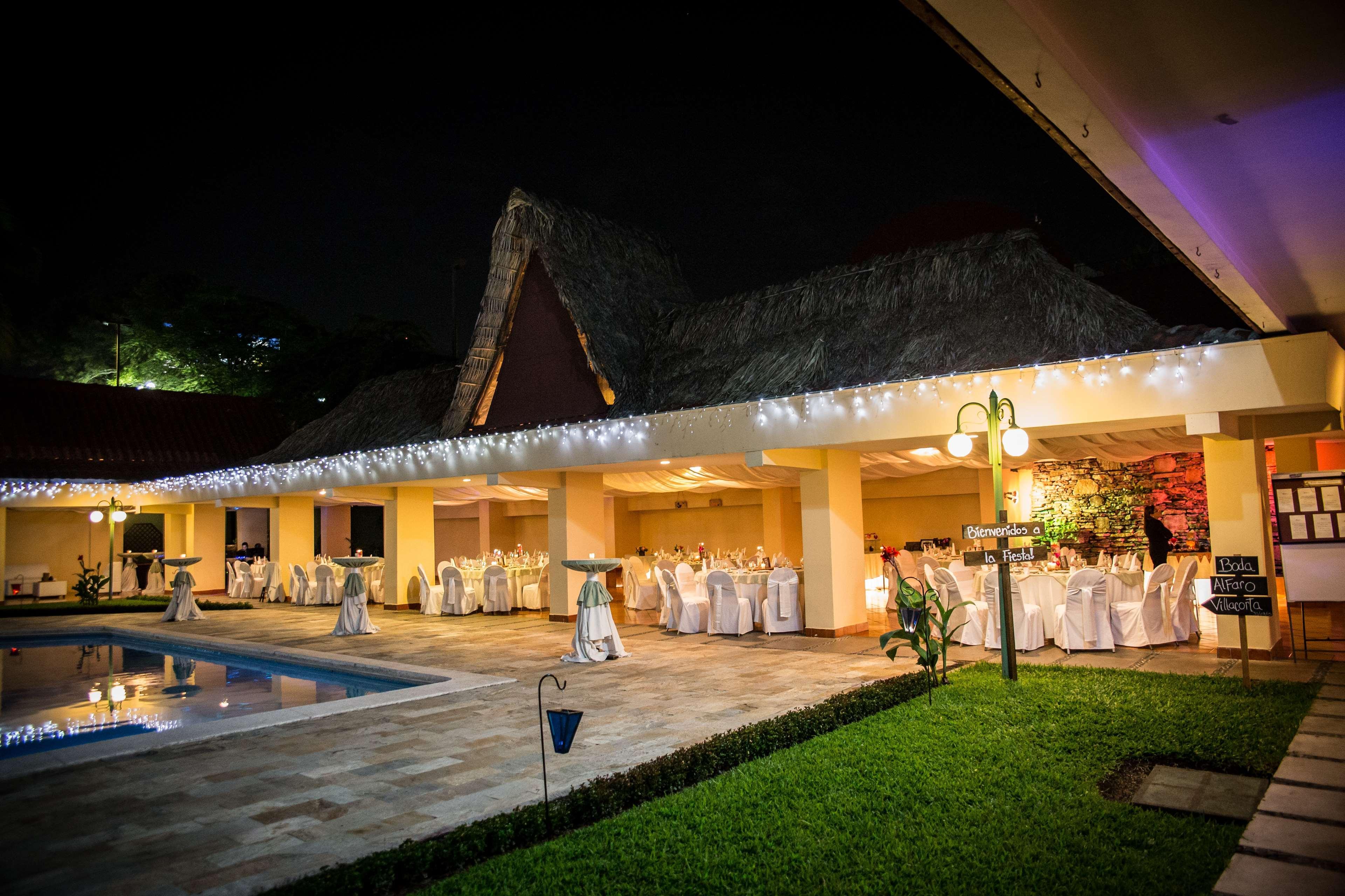 Best Western Plus - Magee Inn & Suites Ngoại thất bức ảnh