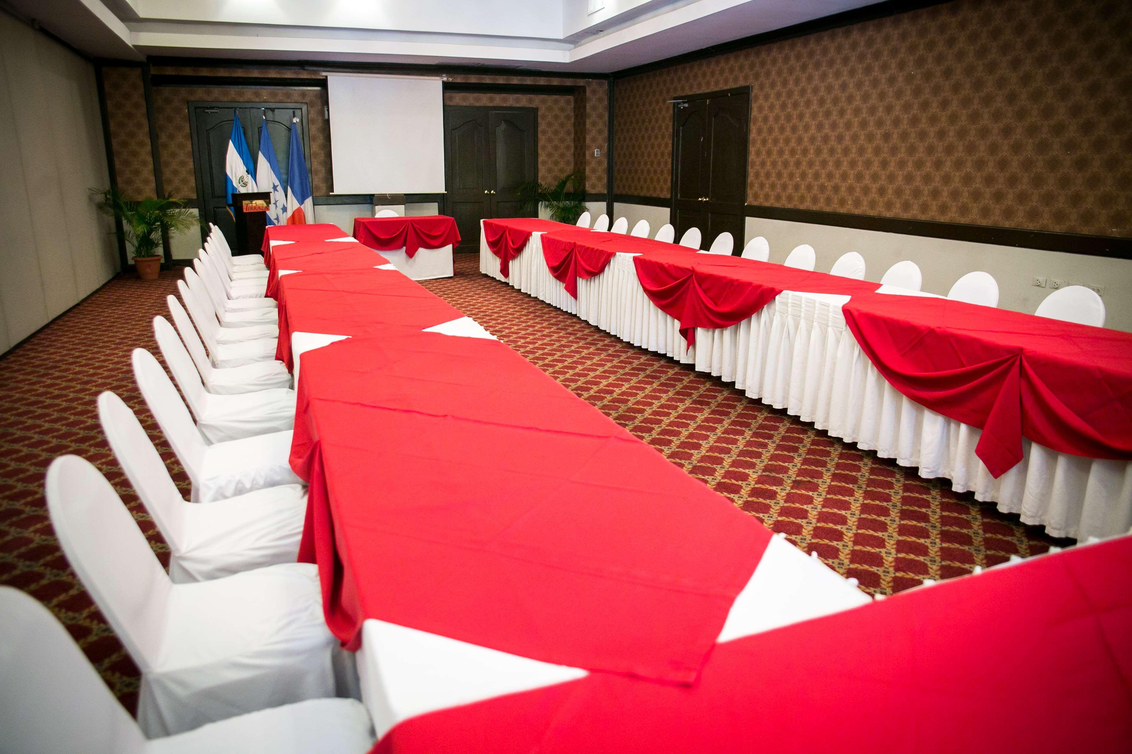 Best Western Plus - Magee Inn & Suites Ngoại thất bức ảnh
