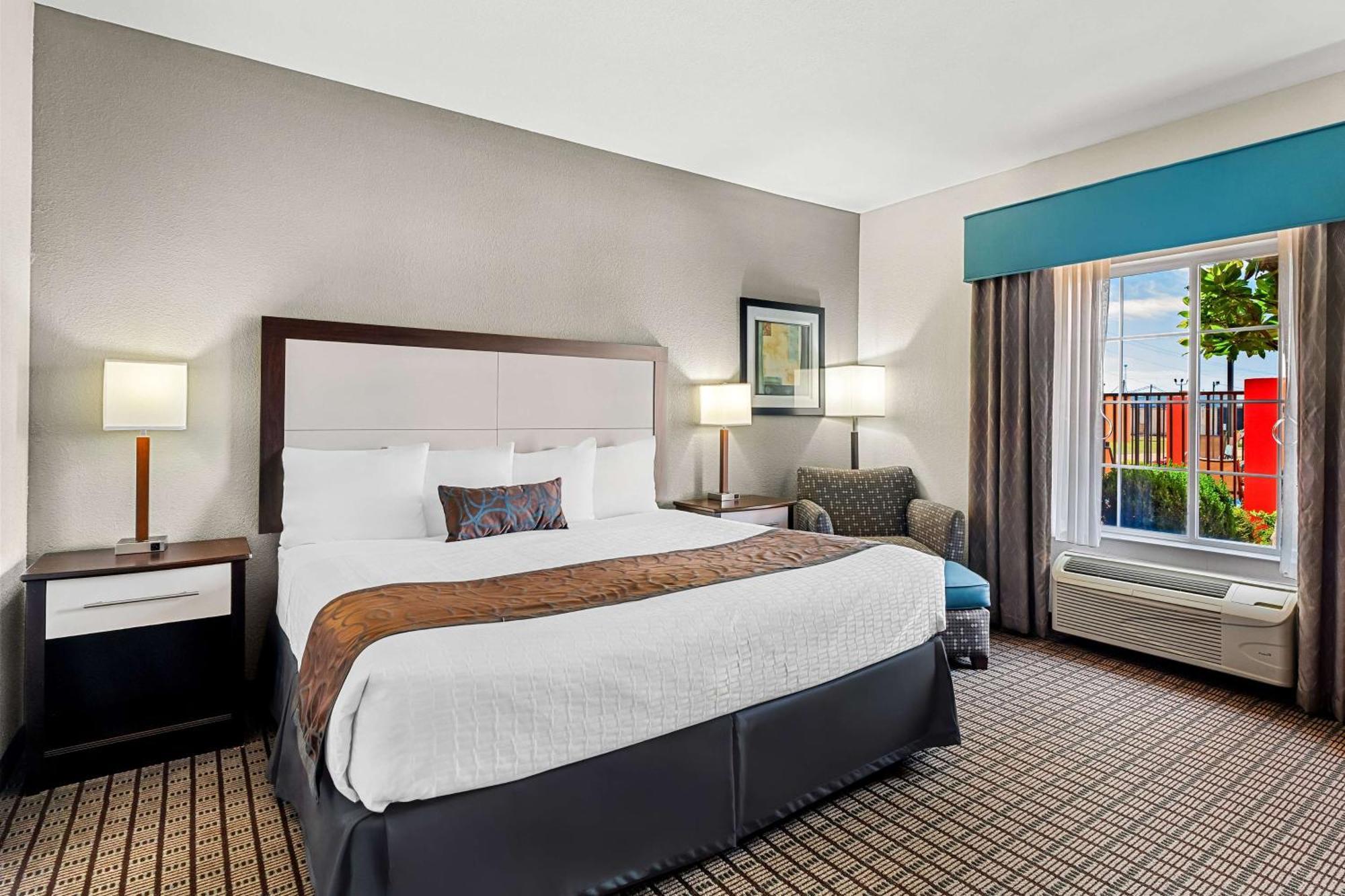 Best Western Plus - Magee Inn & Suites Ngoại thất bức ảnh