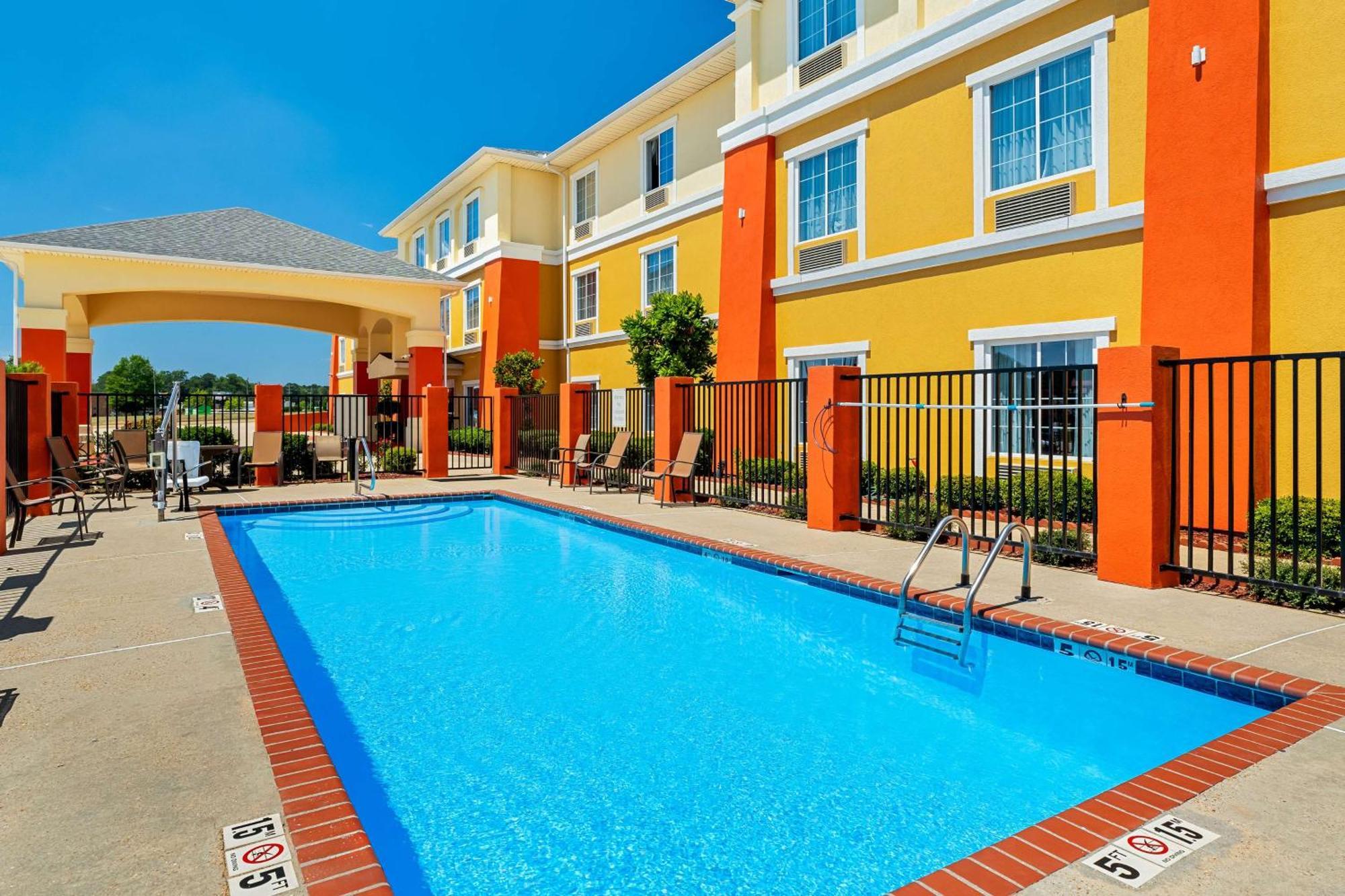Best Western Plus - Magee Inn & Suites Ngoại thất bức ảnh